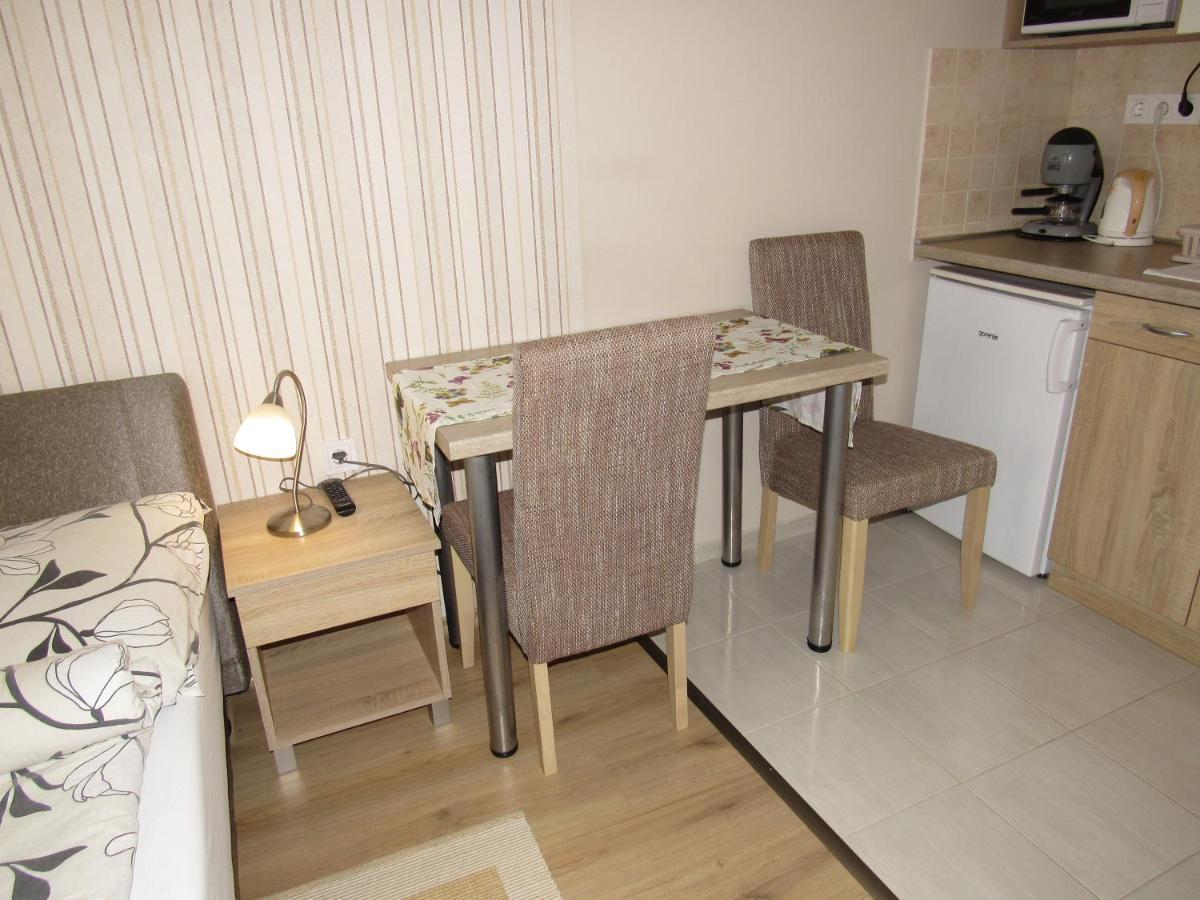 Csilla Apartman Hajdúszoboszló Exterior foto